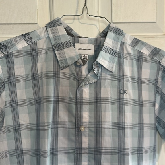 Calvin Klein Jeans youth XL blue plaid short sleeve button down shirt - Picture 2 of 3